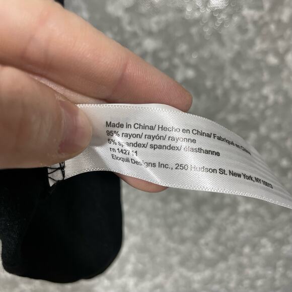 Eloquii NWT Black Plus Size Cutout Asymmetrical Strap Tank Top - Size 26/28 - Picture 6 of 7